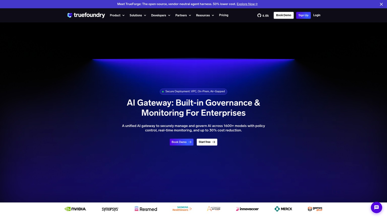 Page produit de TrueFoundry AI Gateway illustrant la gouvernance des modèles et du protocole MCP