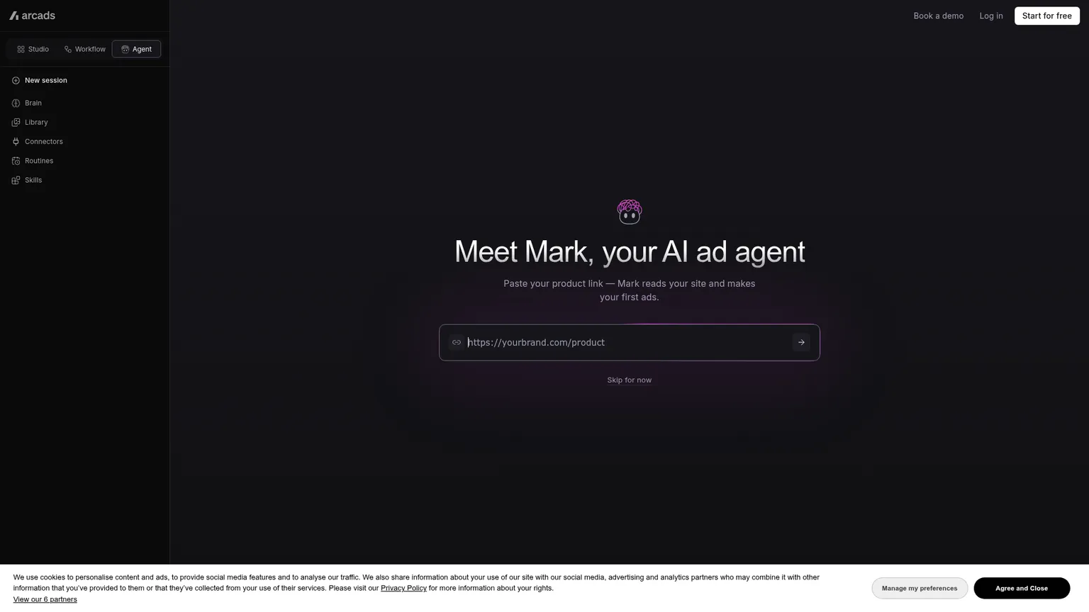 AI 광고 제작 작업 공간을 보여주는 Arcads의 실제 마케팅 페이지입니다.