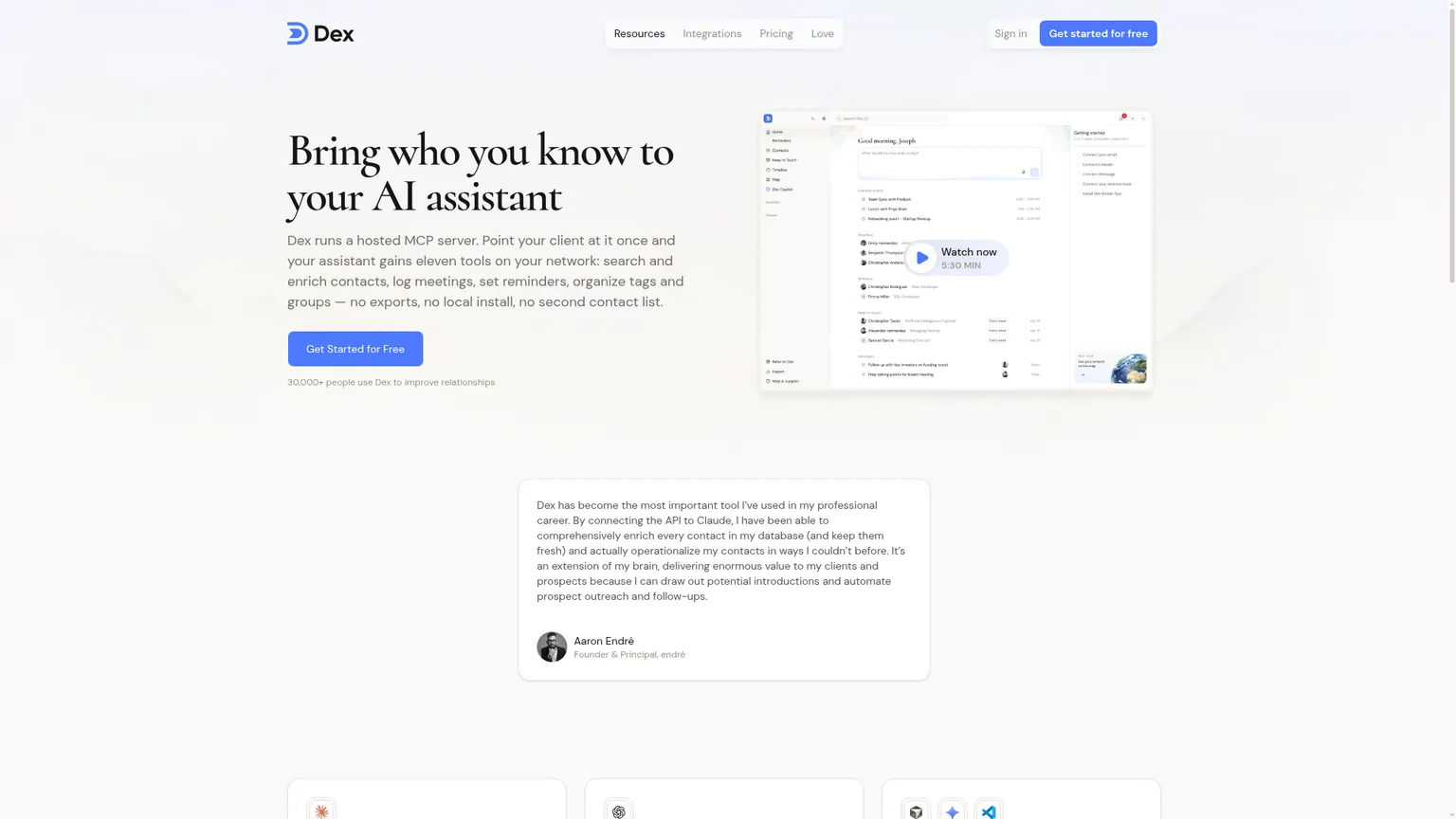 La pagina di integrazione AI di Dex mostra una scheda contatto con cronologia della relazione, note e campi personalizzati accessibili a un assistente AI.