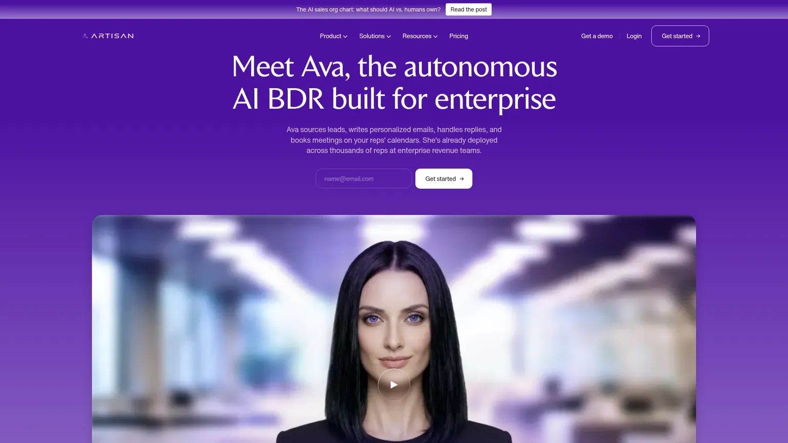 صفحة منتج Artisan Ava التي تشرح التواصل المستقل وضوابط اعتماد الحملات
